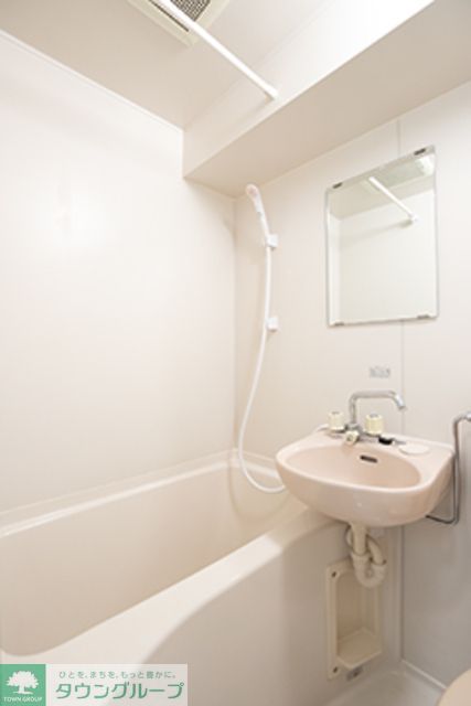 バス・シャワールーム　※写真は同タイプ住戸です。