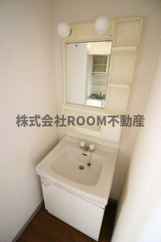 洗面設備　広い洗面スペース