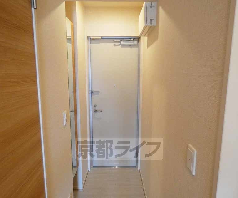 玄関　新築でキレイです。