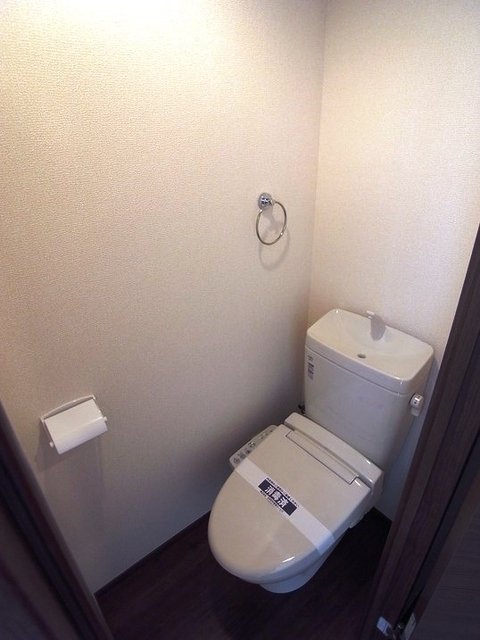 トイレ　温水洗浄機能付トイレ☆(同一仕様写真)