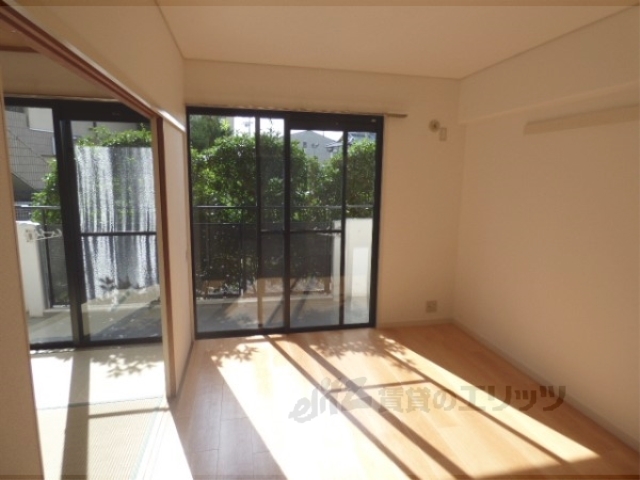 居室・リビング　洋室