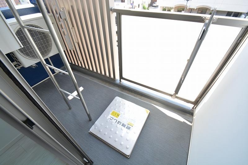 バルコニー　バルコニー日当たり良好です。