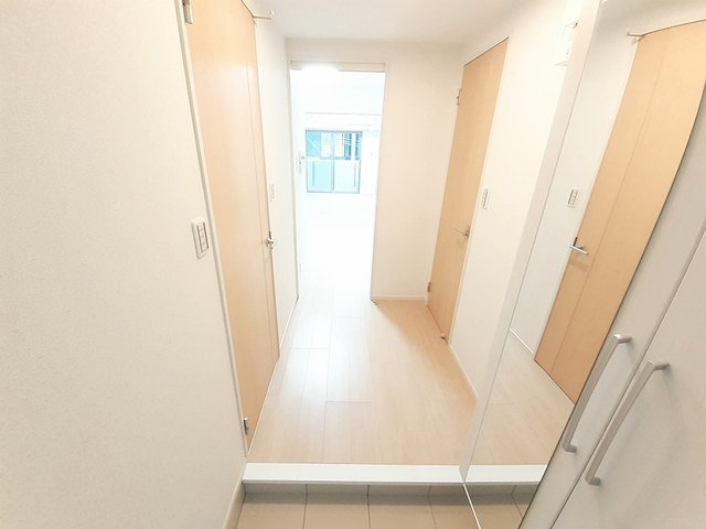 玄関　シンプルで使いやすい玄関です