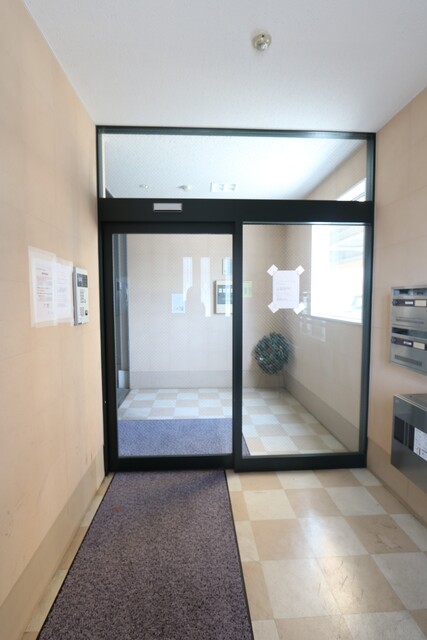 エントランス　☆セキュリティ重視の方に嬉しいオートロック☆