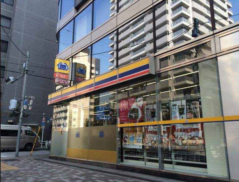 コンビニ　ミニストップ日本橋蛎殻町店（コンビニ）まで84m