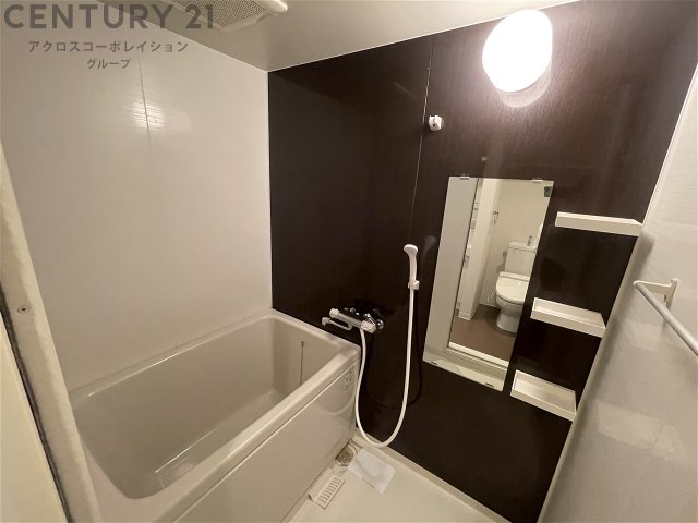 バス・シャワールーム　シンプルで機能的なユニットバスです