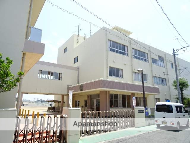 小学校　舞阪小学校（小学校）まで371m