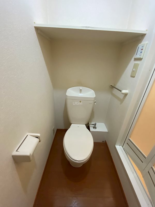トイレ　※別のお部屋の写真です
