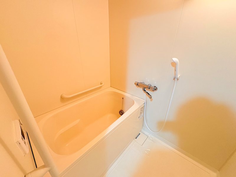 バス・シャワールーム　追い焚きバス