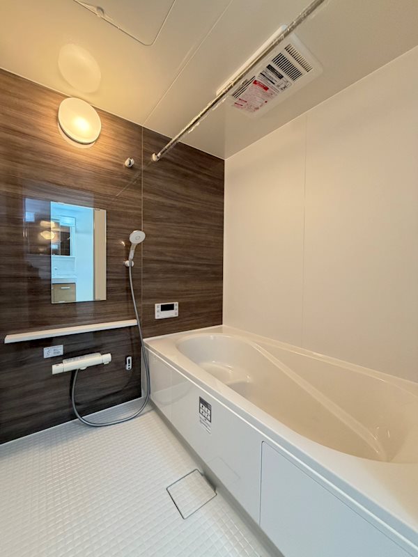 バス・シャワールーム　※イメージ。同シリーズの別棟の写真です。