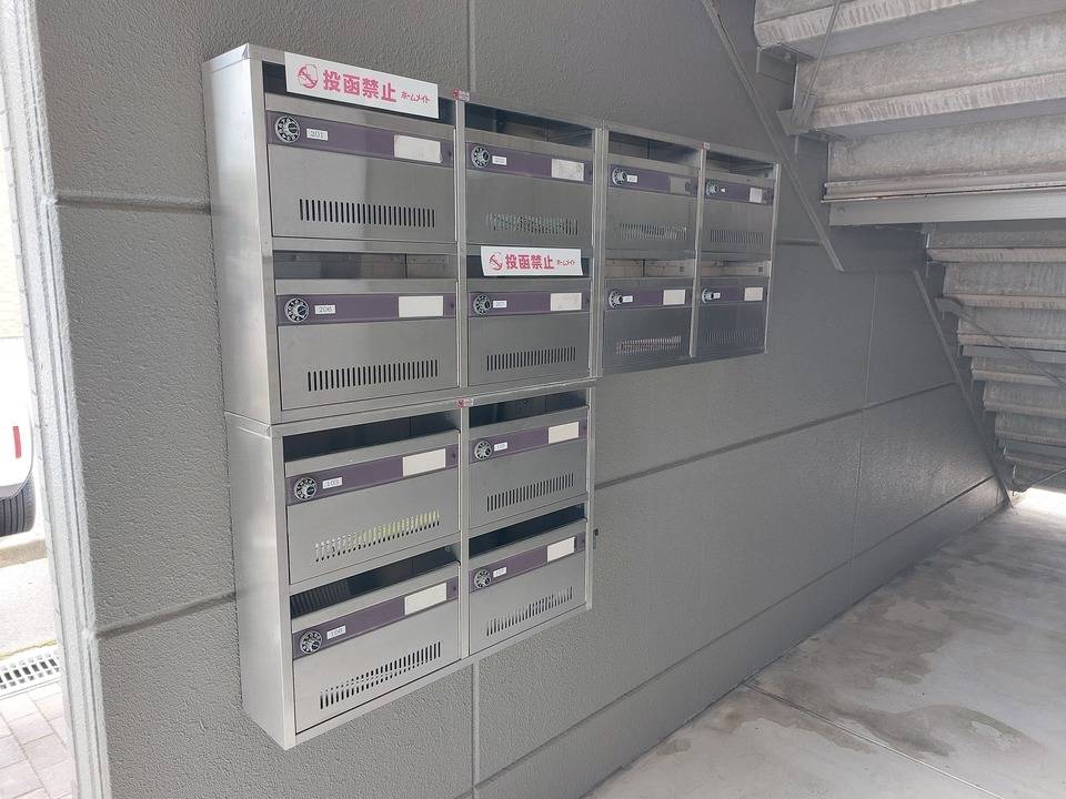 エントランス　メールBOX