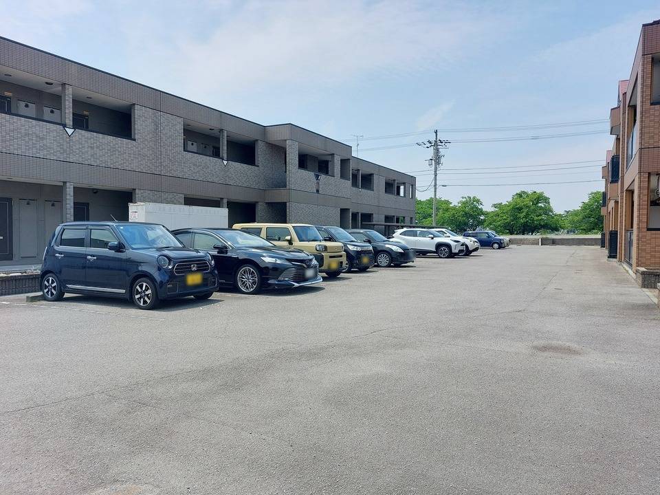 駐車場　駐車場