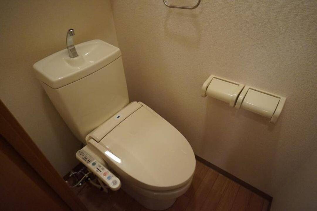 トイレ　トイレ