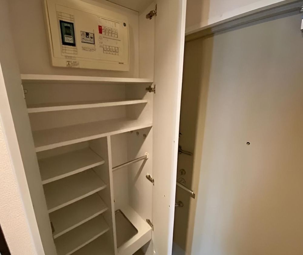 玄関　☆収納もある玄関☆