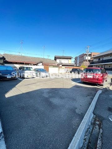 駐車場　駐車場があります