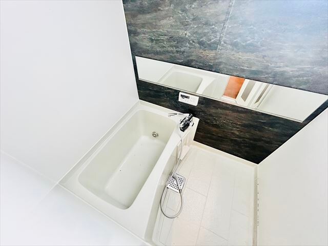 バス・シャワールーム　同一建物内３０５号室内装写真転載