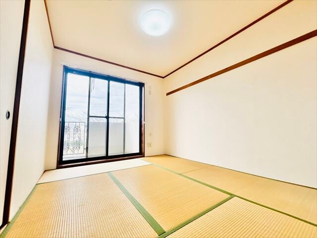 その他部屋・スペース　同一建物内３０５号室内装写真転載