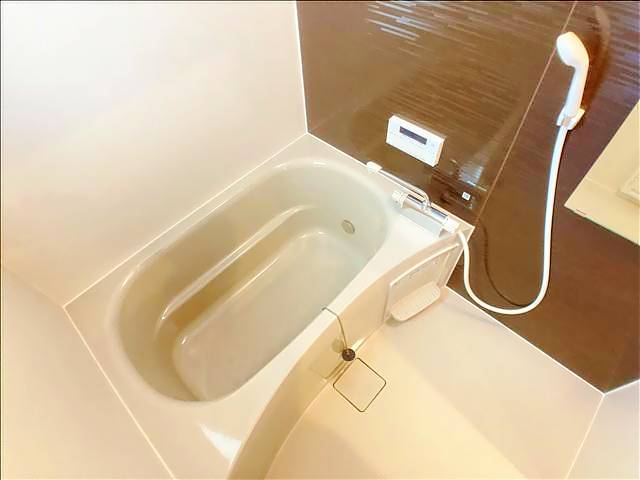 バス・シャワールーム　このお家賃で追い焚き付きは貴重です！