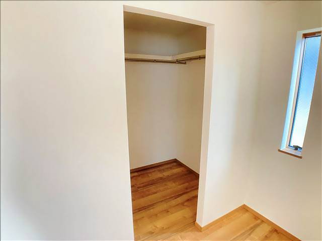 収納　約３帖のウォークインクローゼットです。