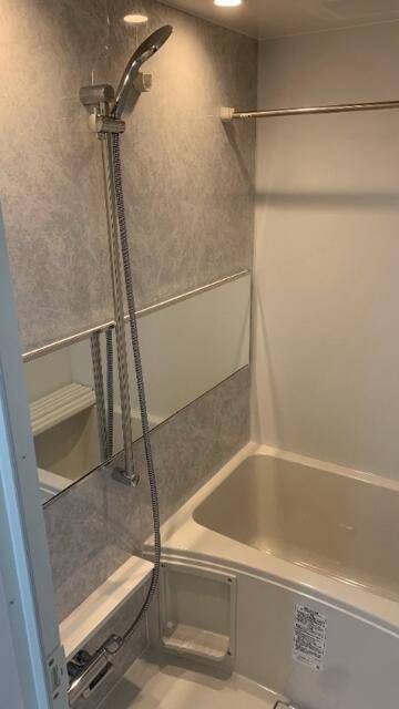 バス・シャワールーム　追い炊き機能付きです