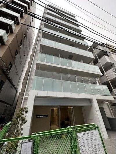 建物外観　オートロック完備