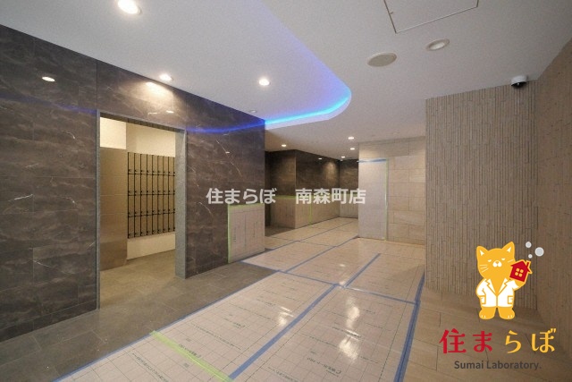 エントランス　「暮らしの設計図は、ここから始まります。」