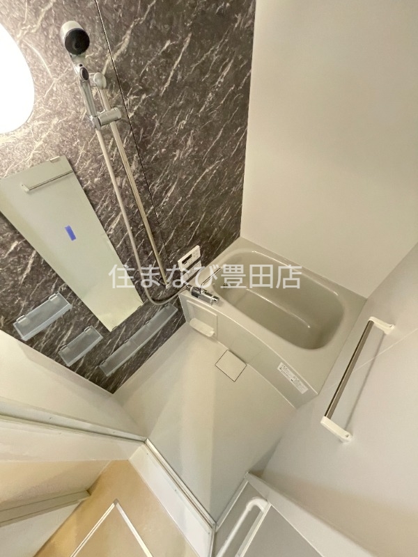 バス・シャワールーム　同型別部屋写真