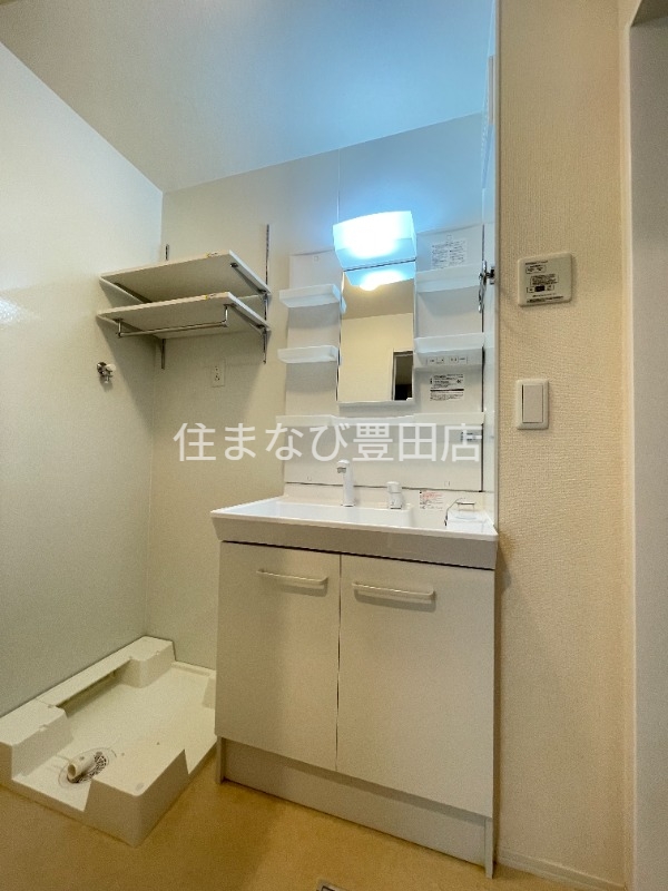 洗面設備　同型別部屋写真