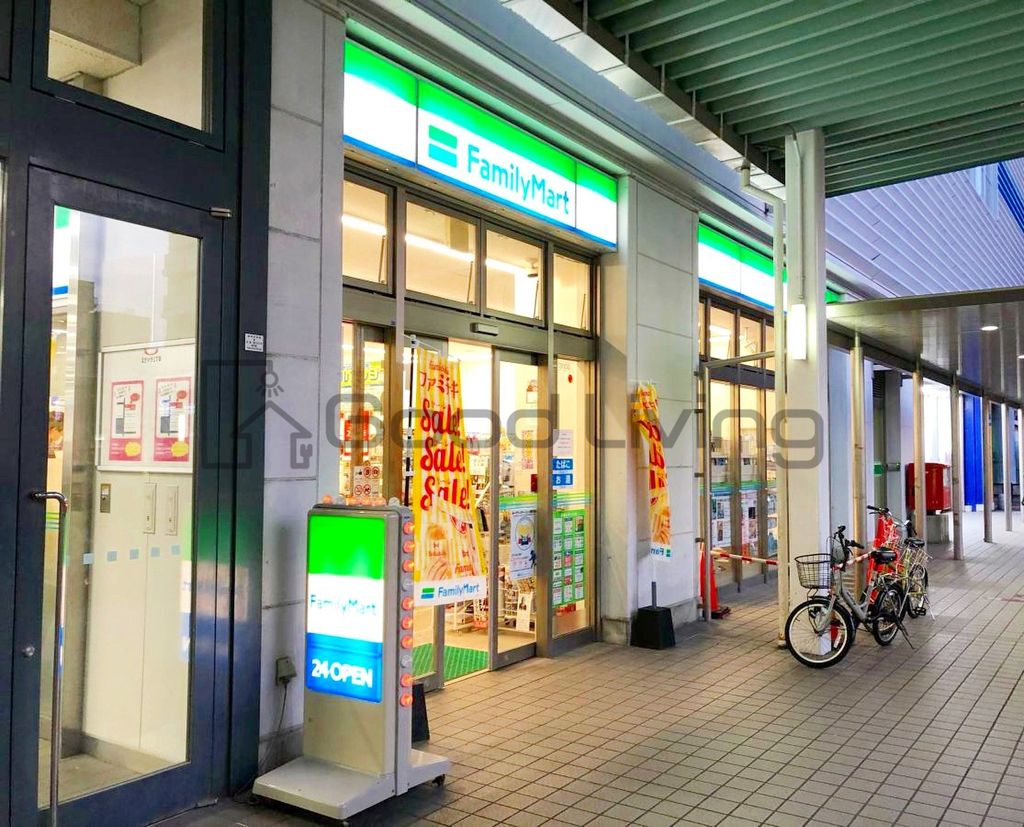 コンビニ　ファミリーマートJR吉塚駅店（コンビニ）まで270m