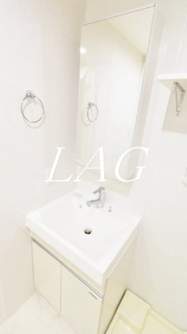 洗面設備　独立洗面台です。