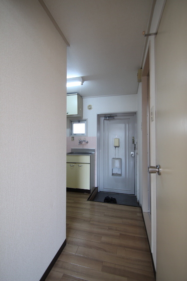 玄関　他号室のお写真です