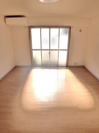 居室・リビング　他号室のお写真です