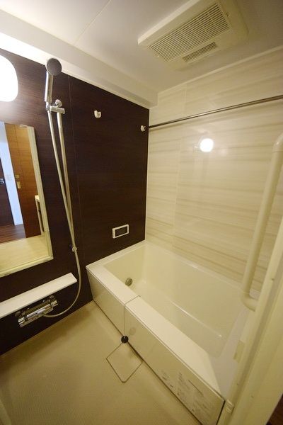 バス・シャワールーム　バス