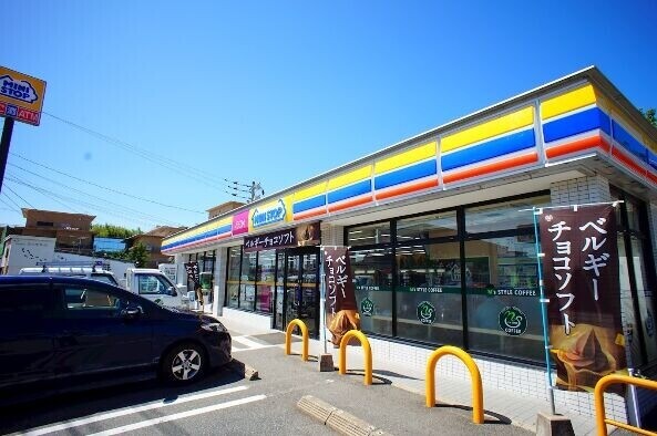 コンビニ　ミニストップ東福間店（コンビニ）まで723m