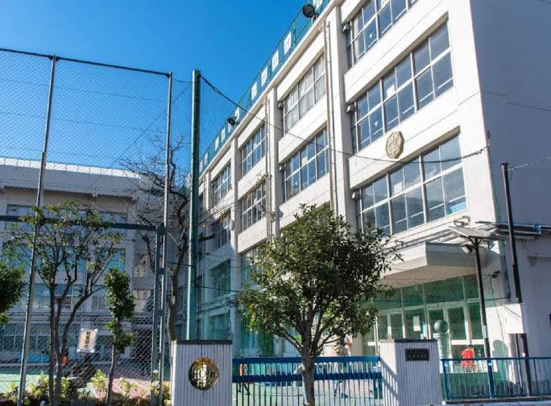 小学校　墨田区立外手小学校（小学校）まで180m