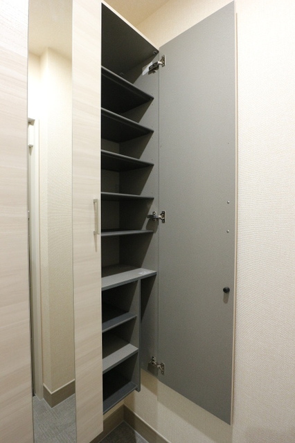 玄関　シューズボックス