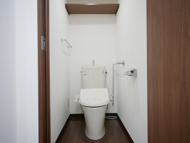 トイレ　ウォシュレット設置済みです！