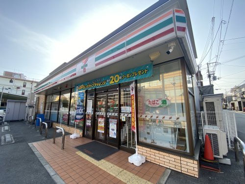 コンビニ　セブンイレブン 大阪阪南町3丁目店（コンビニ）まで424m