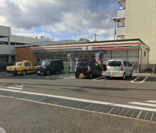コンビニ　セブンイレブン 福山春日2丁目店（コンビニ）まで449m
