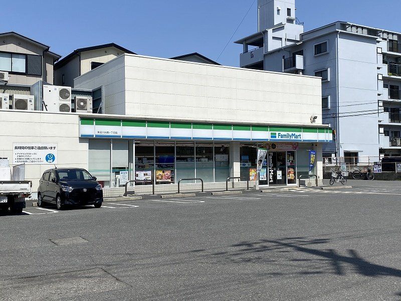 コンビニ　ファミリーマート東淀川大桐一丁目店（コンビニ）まで370m