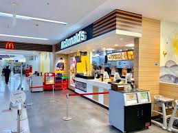 飲食店　マクドナルド墨田文花オリンピック店（飲食店）まで753m