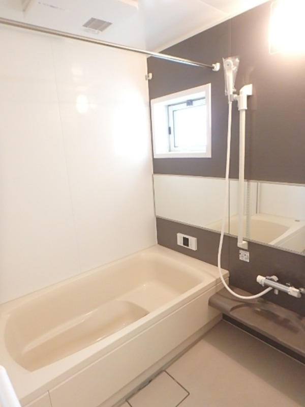 バス・シャワールーム　図面と現状に相違がある場合には現状を優先