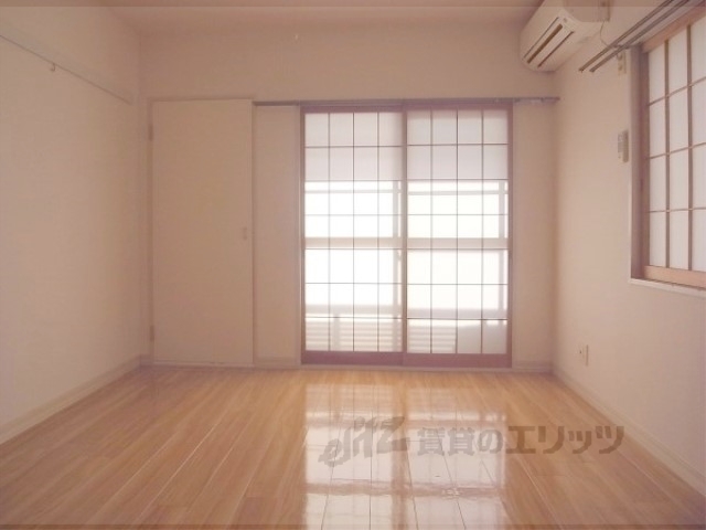 居室・リビング　洋室