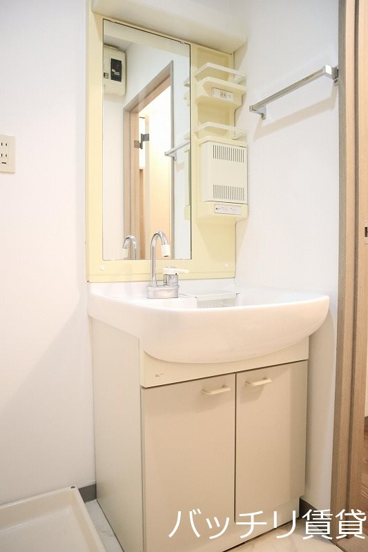 洗面設備　別号室イメージの為、現状を優先致します