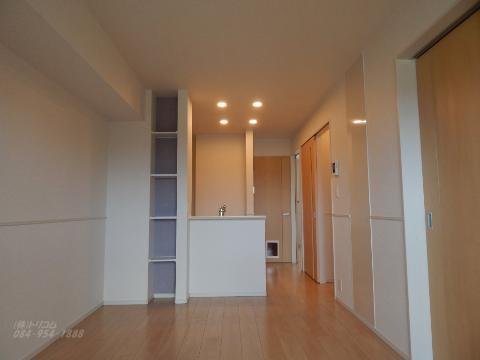 居室・リビング　対面キッチン仕様のLDK