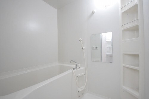 バス・シャワールーム　バス／シャワー