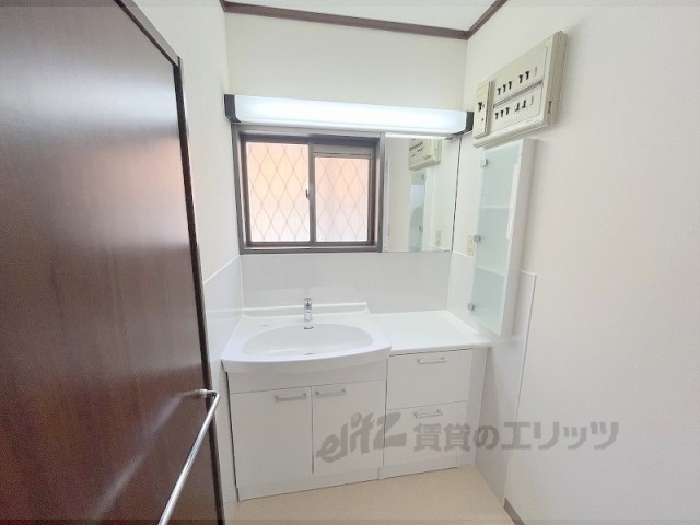 洗面設備　独立洗面台