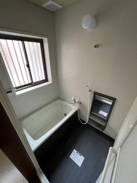 バス・シャワールーム　追い炊き完備