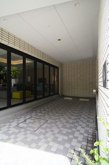 エントランス　エントランス