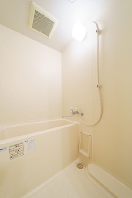 バス・シャワールーム　※写真は同タイプ住戸です。